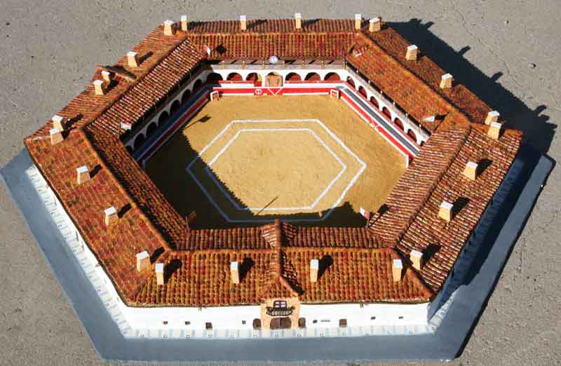 Fuente: asociacion-de-amigos-plaza-toros-de-almaden.webnode.es