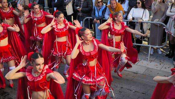 haruspices-desfile