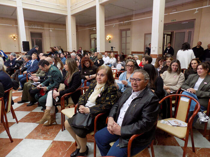 8m-abuelos