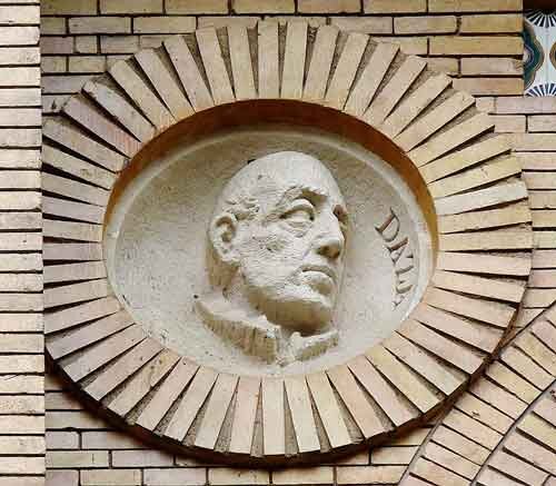 Imagen de Benito Daza en la Antigua Facultad de Medicina de Zaragoza. Fuente: es.wikipedia.org